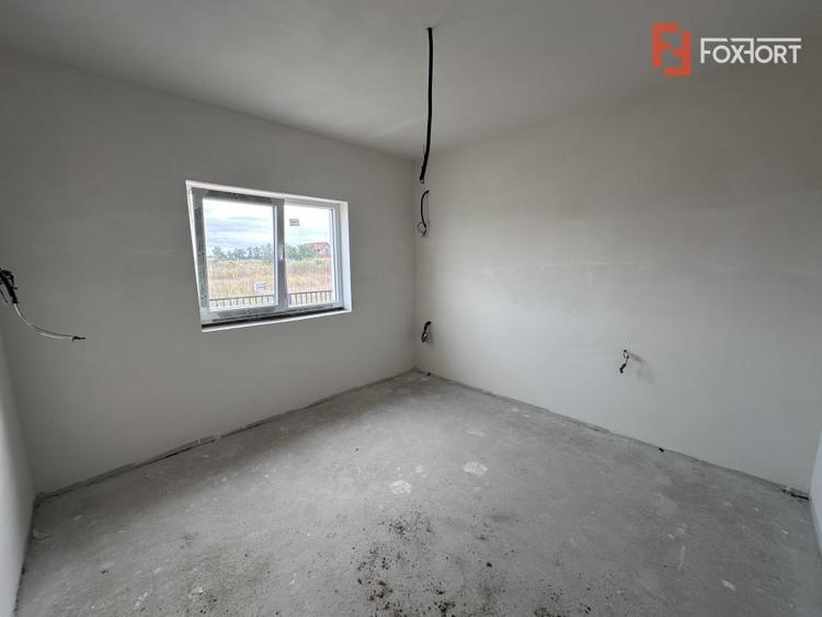 Duplex cu 3 camere cu Canalizare în Moșnița Nouă