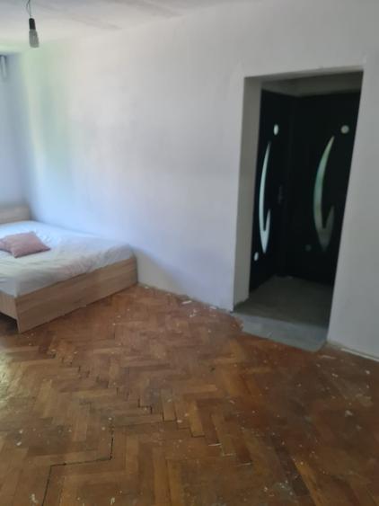 Apartament cu 2 camere semidecomandat în Ultracentral