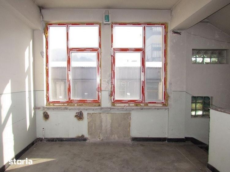 Spațiu comercial, de 1,440 mp, în Bartolomeu