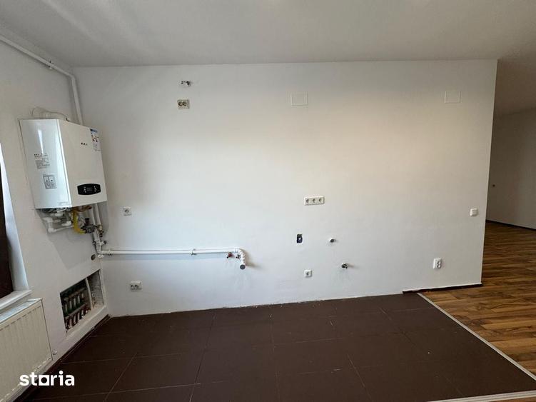 Vand apartament 3 camere Buna Ziua - 2
