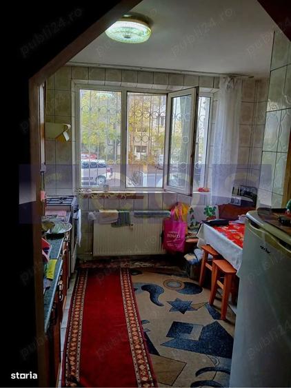 Apartament cu 3 camere, mobilat în Dristor