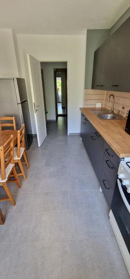 Apartament cu 3 camere decomandat în Iancului