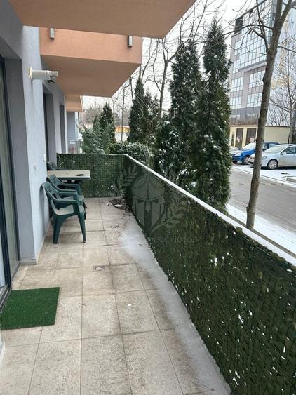 Apartament cu 3 camere decomandat, mobilat în Albert