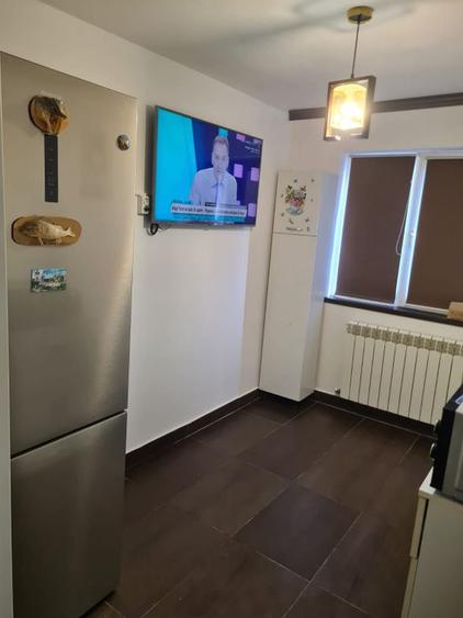 Apartament cu 4 camere semidecomandat, mobilat în Inel II