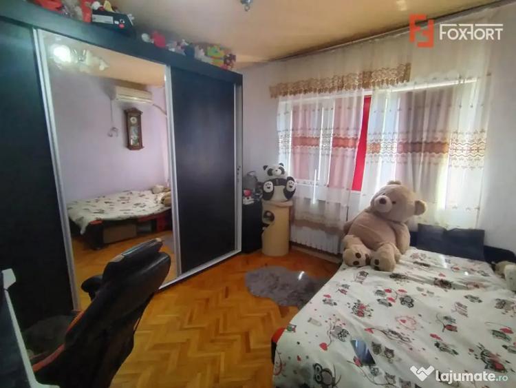 Apartament cu 2 camere decomandat în Soarelui