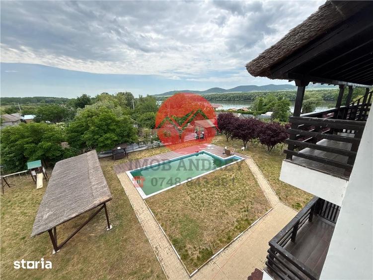Spațiu comercial, de 1,000 mp, în Beștepe