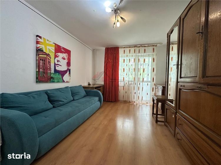 Inchiriere Apartament cu 2 camere Decomandat Podu Ros - 1