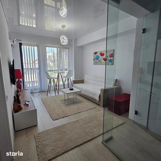 Apartament cu 2 camere semidecomandat în Universitate