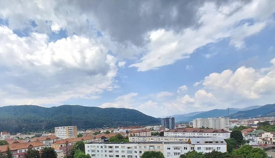 Apartament cu 2 camere semidecomandat în Ultracentral