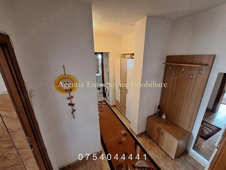 Apartament cu 2 camere decomandat în Capitol