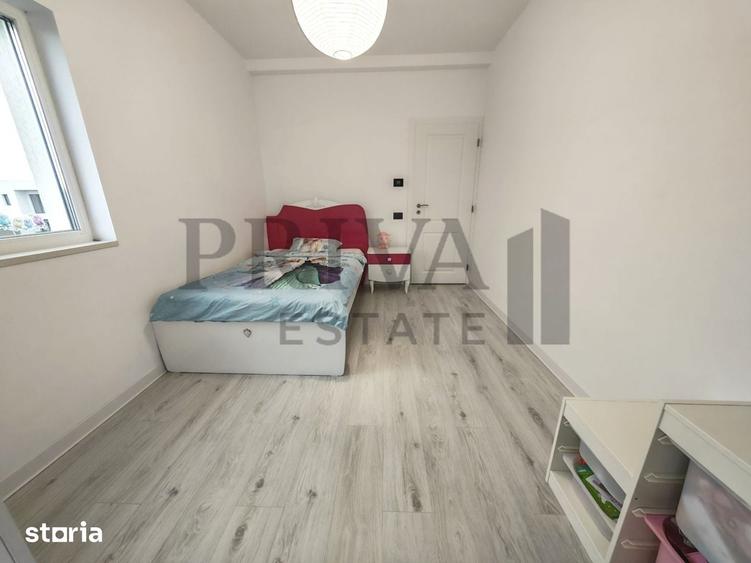 Duplex cu 4 camere cu Canalizare în Moșnița Nouă