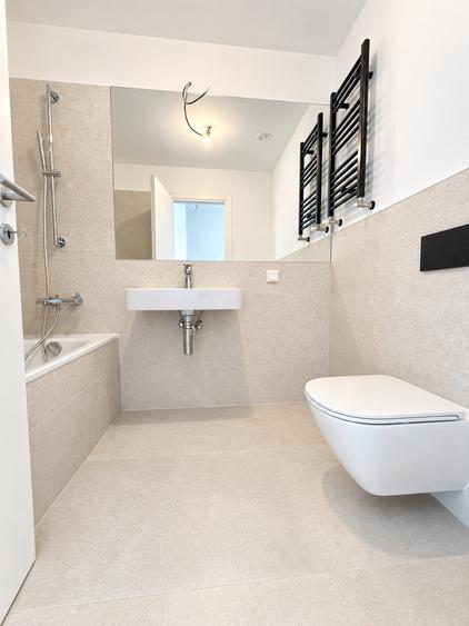 Apartament cu 3 camere decomandat în Floreasca