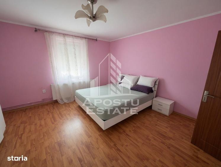 Casă cu 4 camere cu Teren 719 Mp în Periam