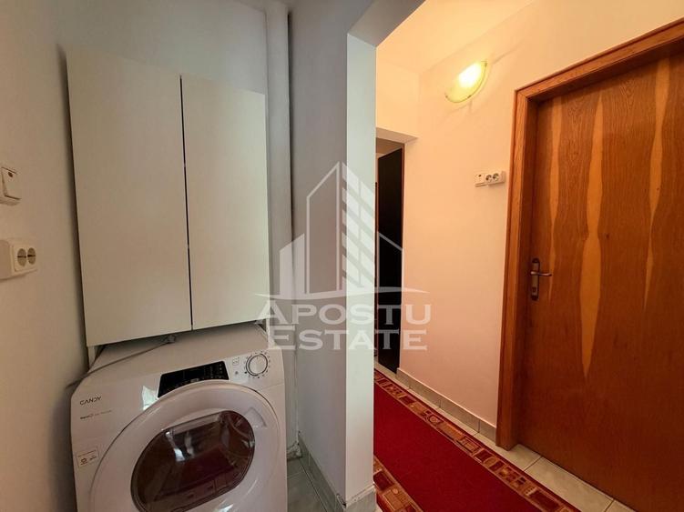 Apartament cu 3 camere decomandat, mobilat în Aradului