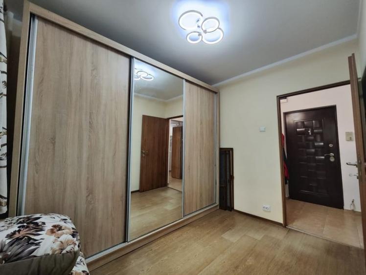 Apartament cu 3 camere decomandat, mobilat în Theodor Pallady