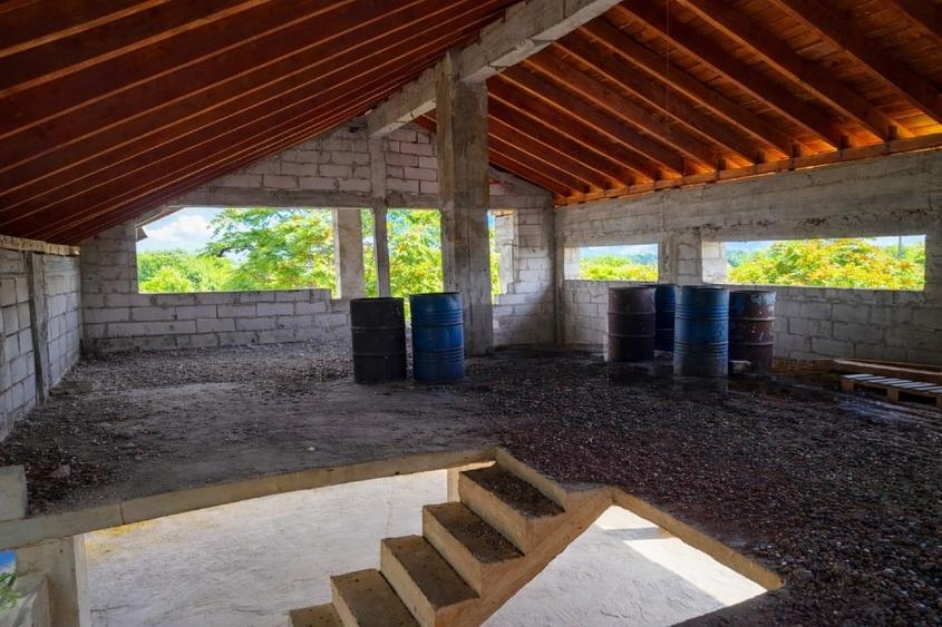 Casă individuală cu 5 camere cu Canalizare în Vârteju