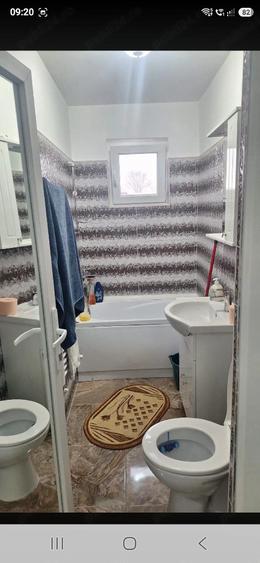 Apartament cu 2 camere nedecomandat în Horia
