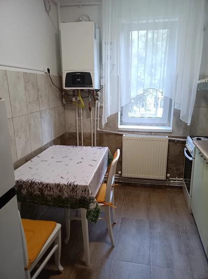 Apartament cu 2 camere semidecomandat în Lumina