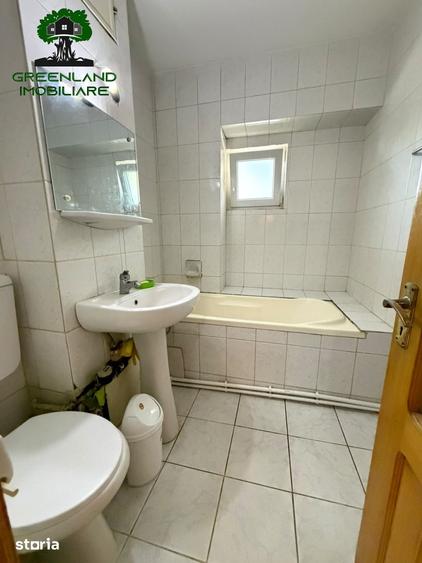 Apartament cu 3 camere decomandat în Păcurari