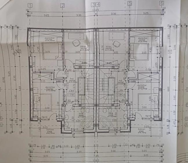 Casă cu 6 camere cu Teren 242 Mp în Central