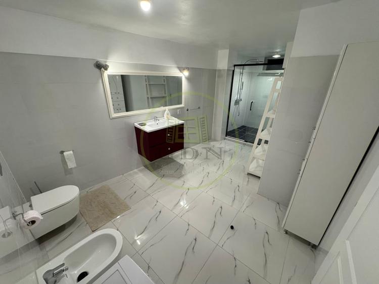Apartament cu 3 camere decomandat, mobilat în Ultracentral