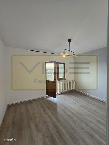 Apartament cu 3 camere decomandat în Gară