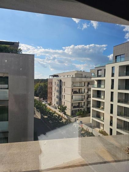 Apartament cu 2 camere decomandat în Băneasa