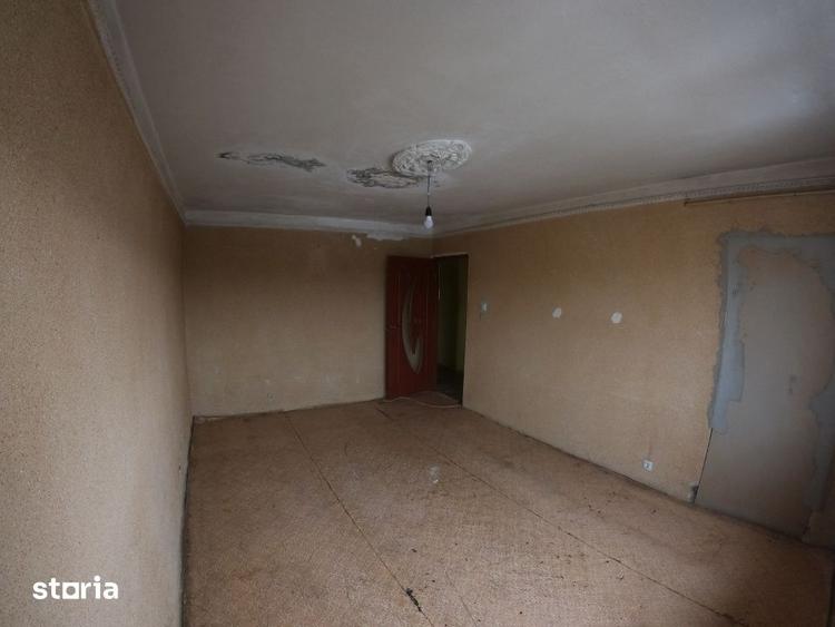 Oportunitate de Investitie: Apartament cu Doua Camere decomandat - 11
