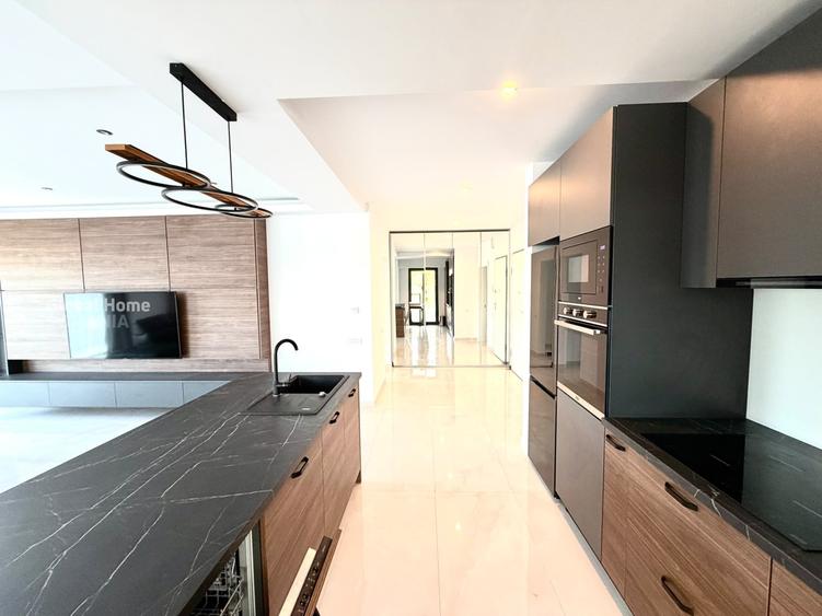 Apartament cu 3 camere semidecomandat, mobilat în Cotroceni