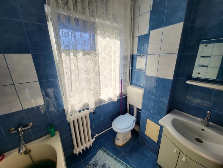 Apartament cu 2 camere decomandat, mobilat în Central