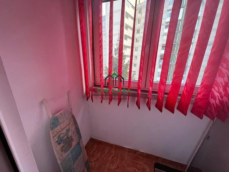 Garsonieră decomandată în Căzănești (Râmnicu Vâlcea)