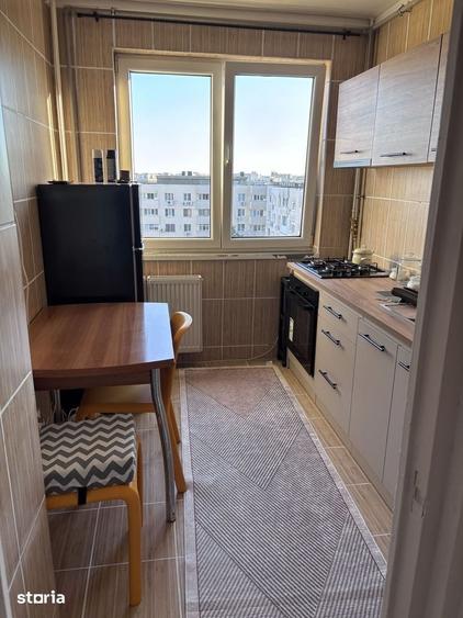 Apartament cu 2 camere semidecomandat, mobilat în Dristor