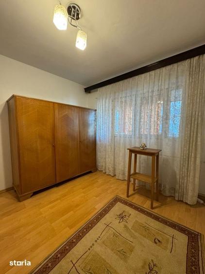 Apartament cu 4 camere decomandat, mobilat în Rahova