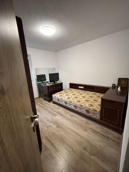 Apartament cu 2 camere semidecomandat în Titan