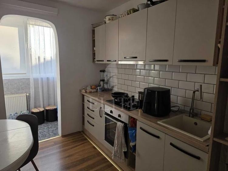 Apartament cu 2 camere decomandat, mobilat în Zorilor