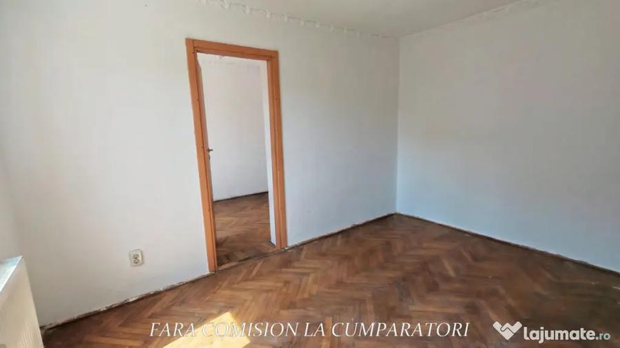 Apartament cu 2 camere semidecomandat în Petrișor
