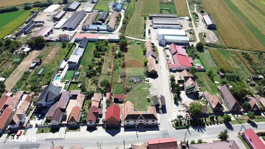 Casă cu 5 camere cu Teren 1375 Mp în Dârlos