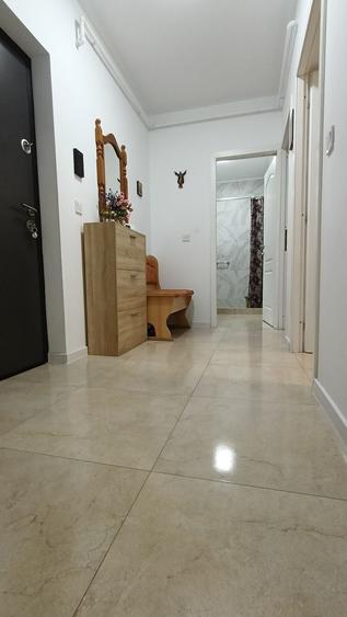 Apartament cu 2 camere decomandat în Exterior Vest