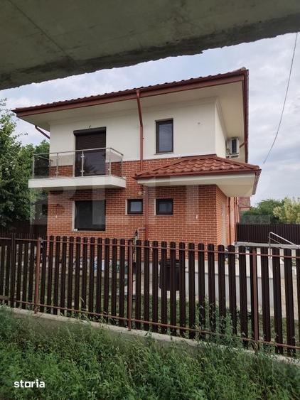 Casă cu 4 camere cu Teren 350 Mp în Bârnova