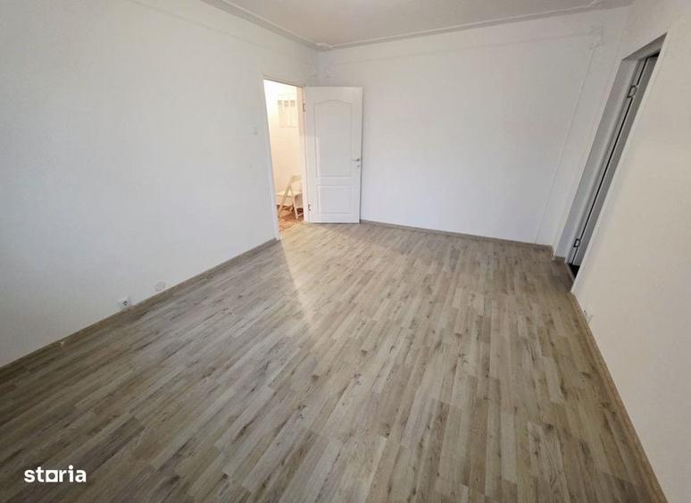 Apartament cu 3 camere în Alexandru cel Bun