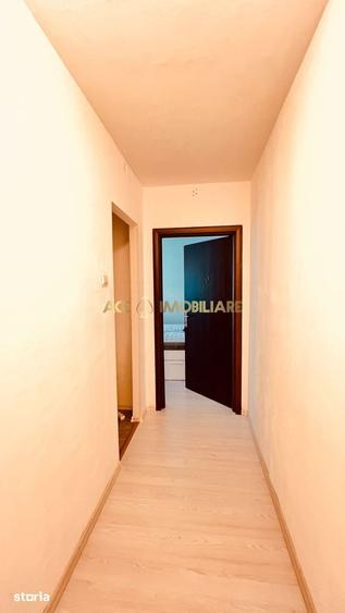 Apartament cu 3 camere în Berceni