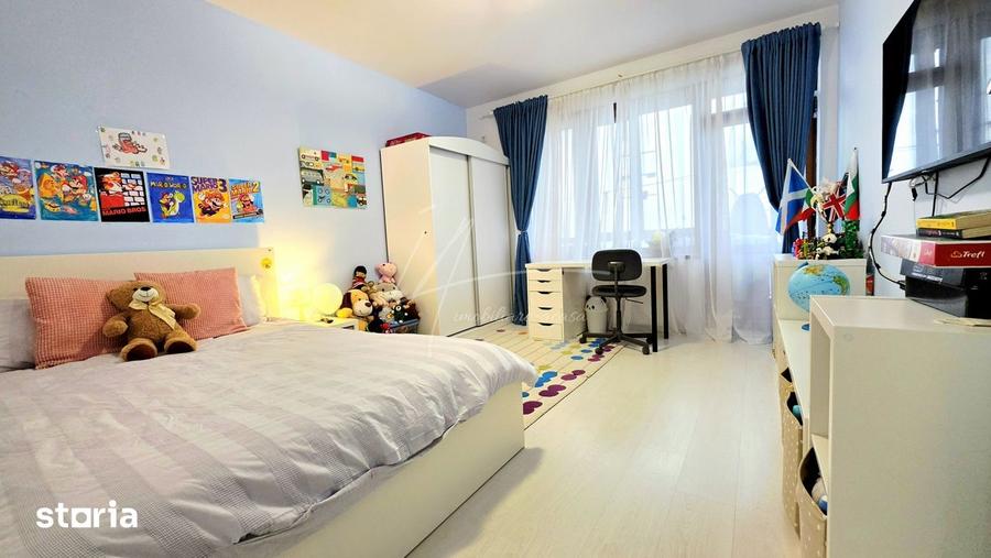 Apartament cu 3 camere, mobilat în Central