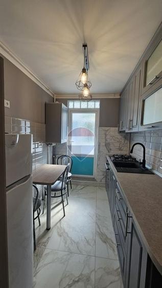 Apartament cu 2 camere decomandat, mobilat în Dărmănești