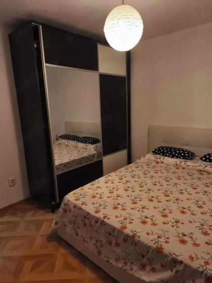 Apartament cu 4 camere decomandat în Central