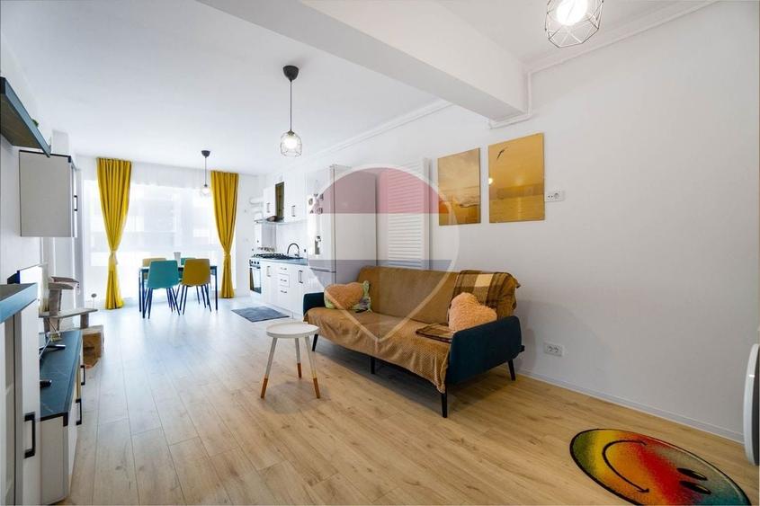 Apartament cu 2 camere semidecomandat, mobilat în Sânpetru
