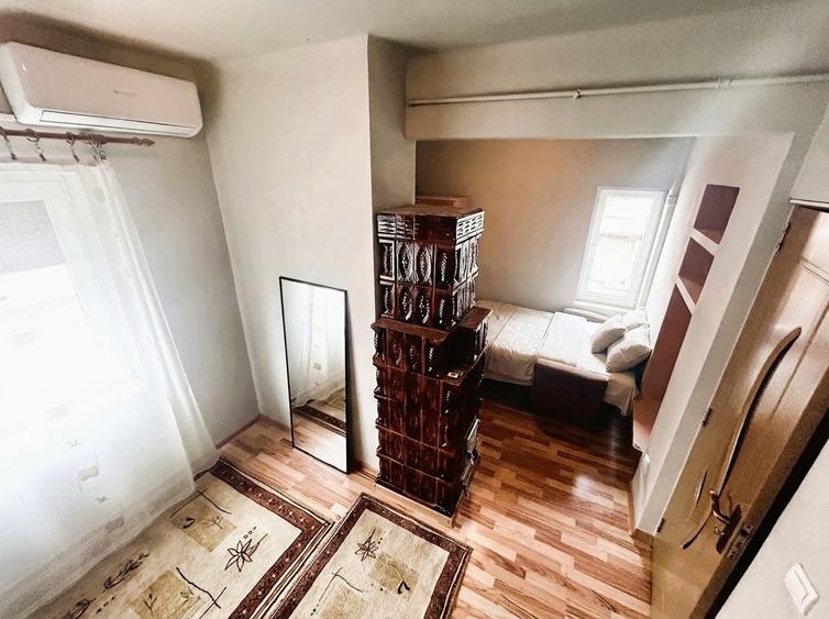 Apartament cu 3 camere semidecomandat în Armeneasca