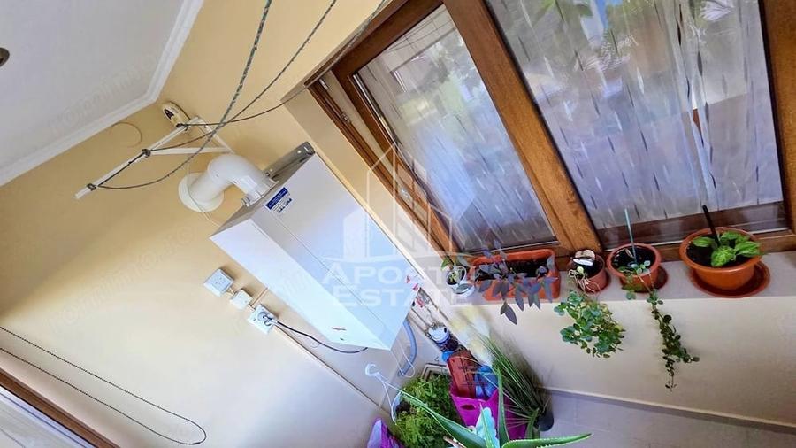 Apartament cu 3 camere decomandat în Bucovina