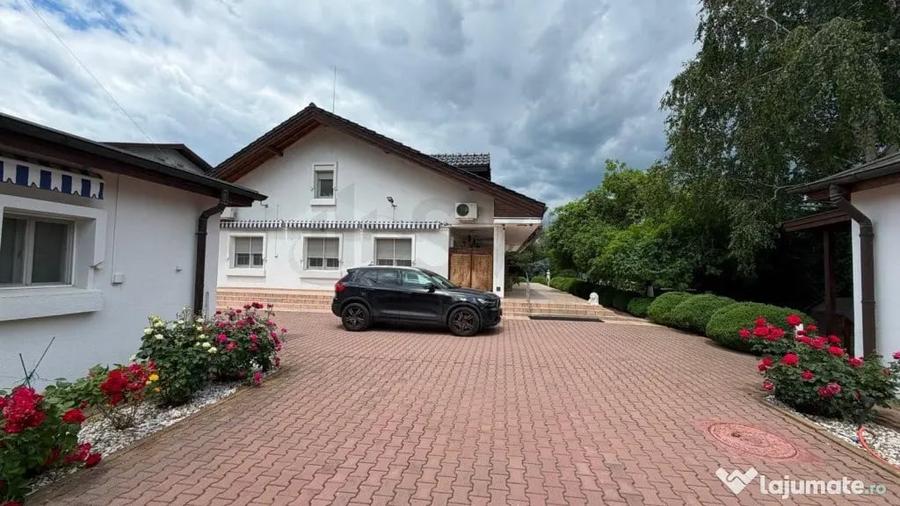Casă cu 1 camere cu Teren 2800 Mp în Ferme