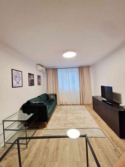 Apartament cu 2 camere decomandat, mobilat în Aviatorilor