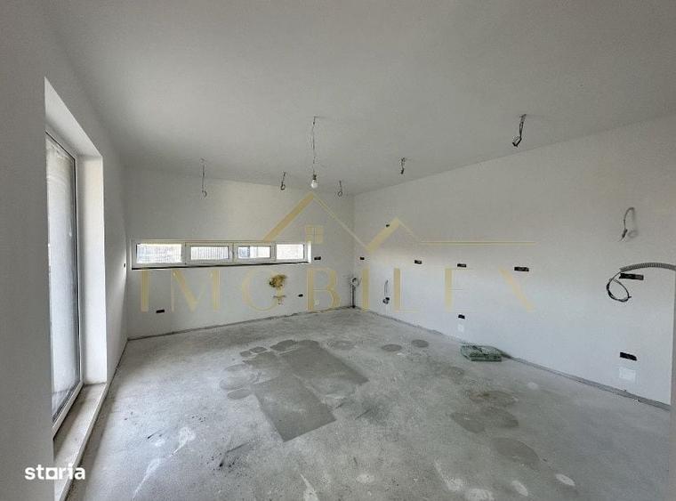 Casă cu 4 camere cu Teren 280 Mp în Borhanci